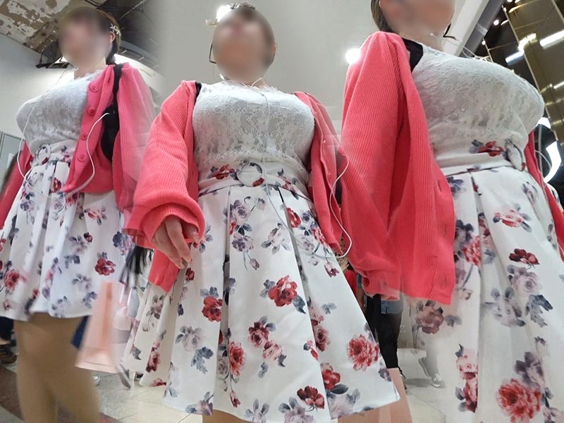 【フルHD 高画質】発育し過ぎたおっぱい!!隠し切れないほど目立ちまくる巨乳女子!! 【フルHD 高画質】発育し過ぎたおっぱい!!隠し切れないほど目立ちまくる巨乳女子!!
