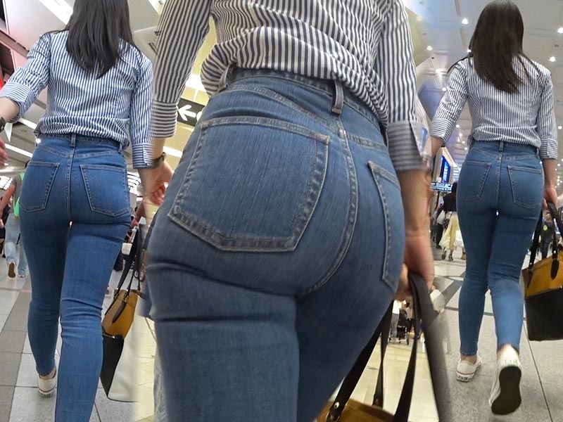 【フルHD 高画質】清楚なお姉さんのデカ尻ピチピチジーンズ!!エロいケツのフォルムがたまらん!! 【フルHD 高画質】清楚なお姉さんのデカ尻ピチピチジーンズ!!エロいケツのフォルムがたまらん!!