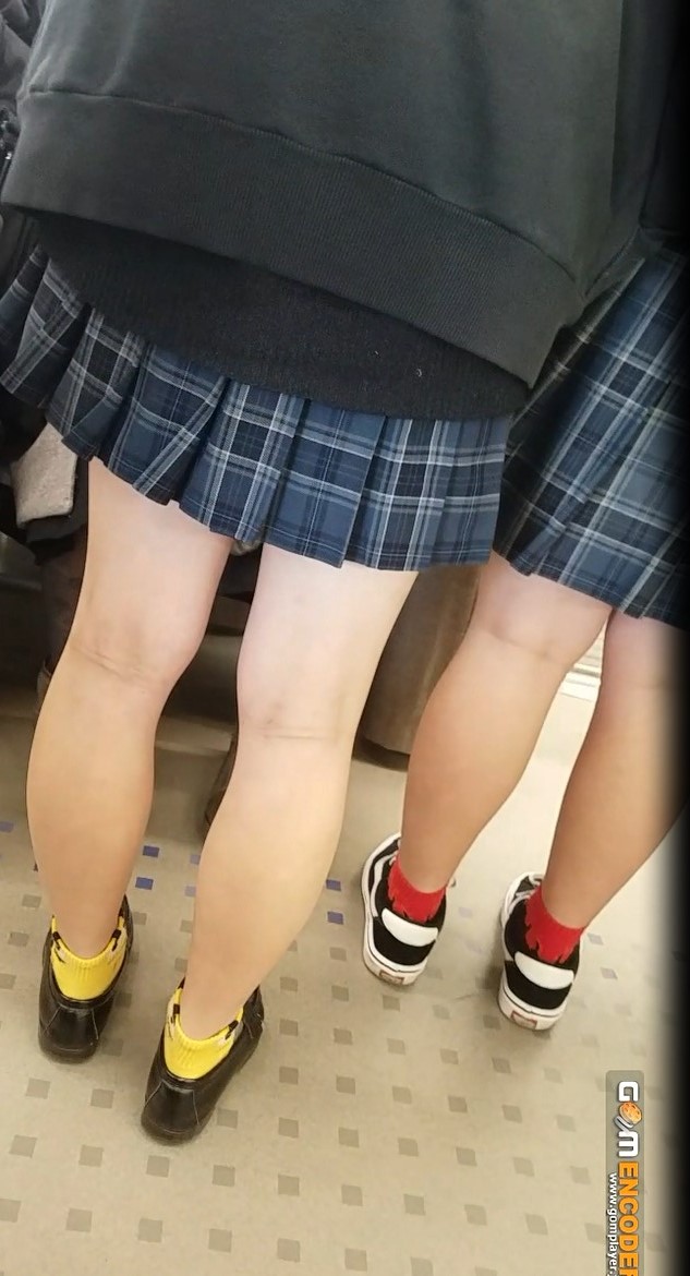 【最高画質】糞エロいナマ脚子女良を視姦^^ 【最高画質】糞エロいナマ脚子女良を視姦^^