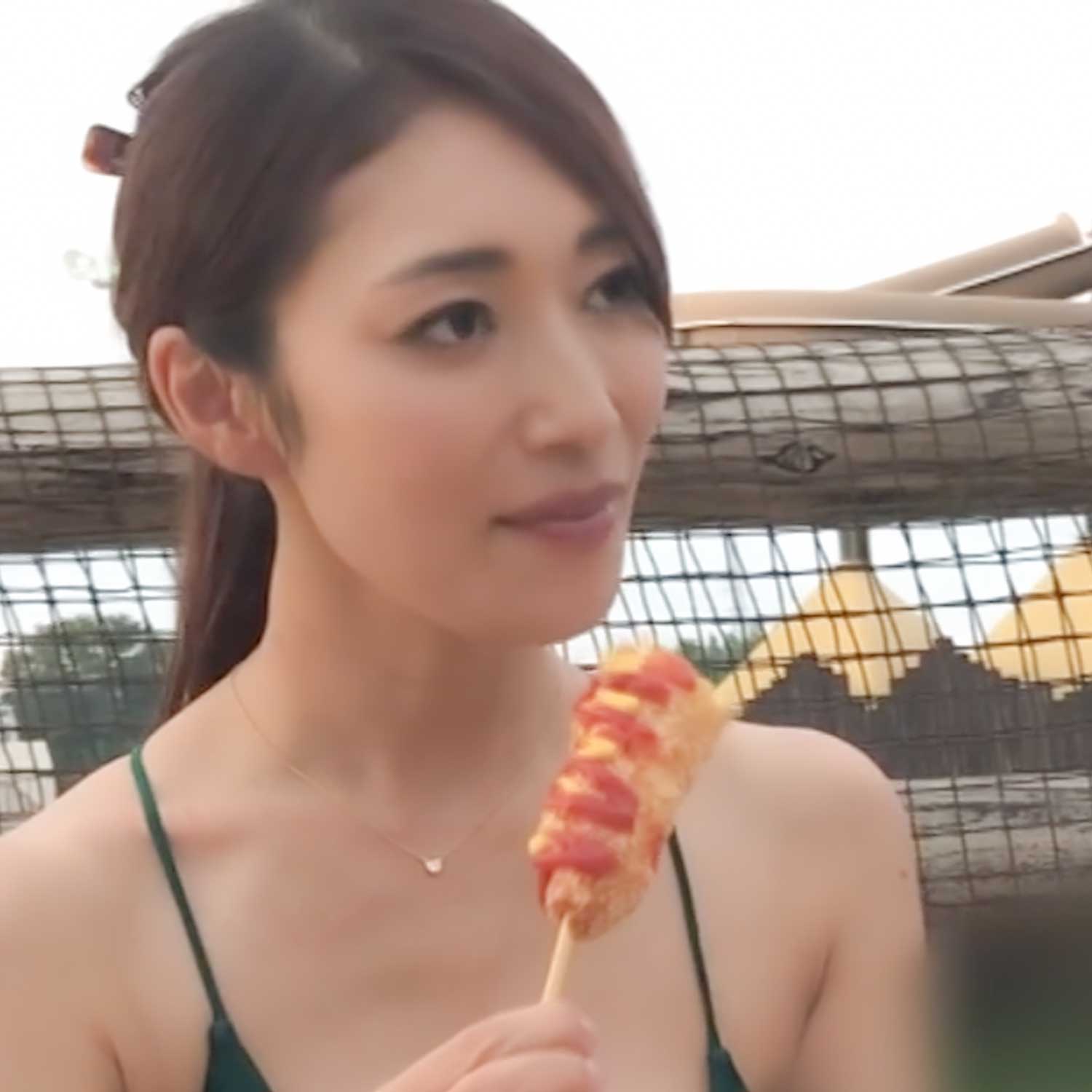 都内高級クラブで勤務する美魔女…さすがのフェラテク、腰使いもデカチンには妖艶にイキ乱れる※数量限定 都内高級クラブで勤務する美魔女…さすがのフェラテク、腰使いもデカチンには妖艶にイキ乱れる※数量限定
